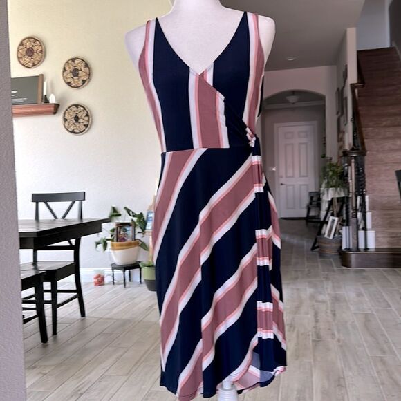 Express Wrap Dress Striped Sleeveless Flowy Stretchy V Neck High Low A Line M - Picture 3 of 10
